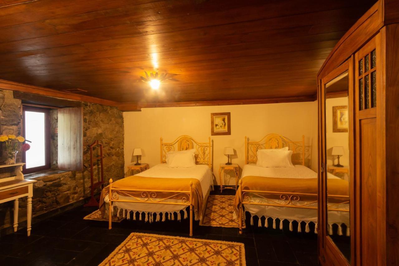 Quintal De Alem Do Ribeiro-Turismo Rural โลซา ภายนอก รูปภาพ