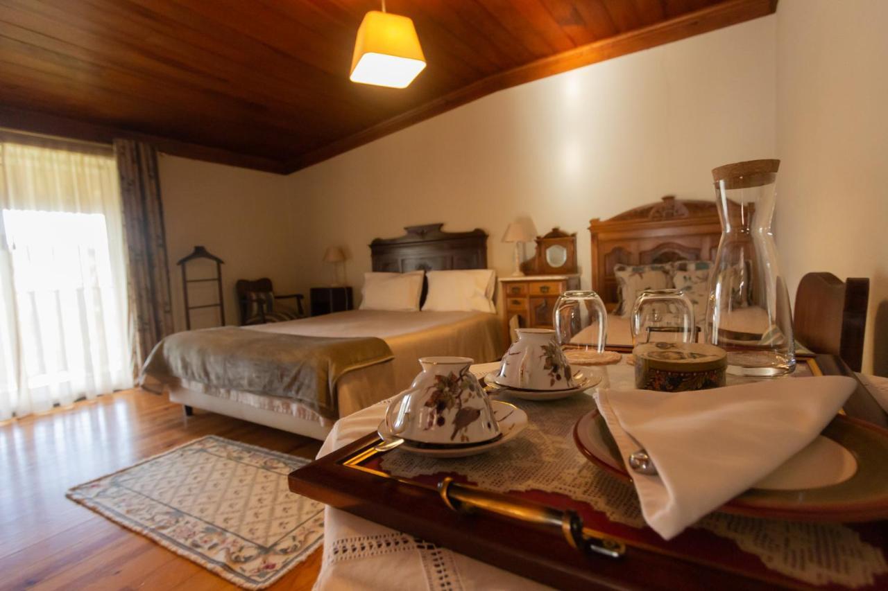 Quintal De Alem Do Ribeiro-Turismo Rural โลซา ภายนอก รูปภาพ