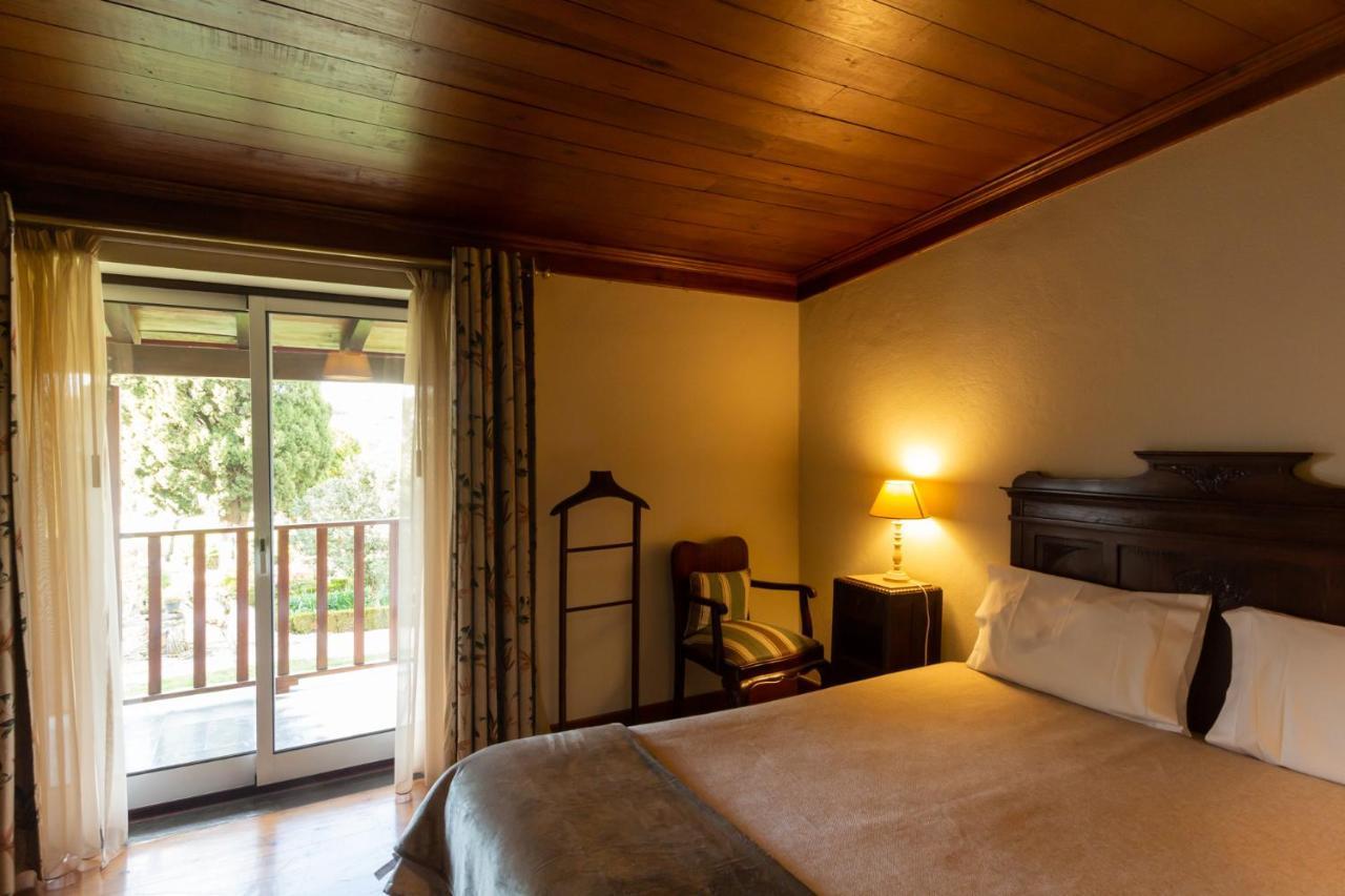 Quintal De Alem Do Ribeiro-Turismo Rural โลซา ภายนอก รูปภาพ