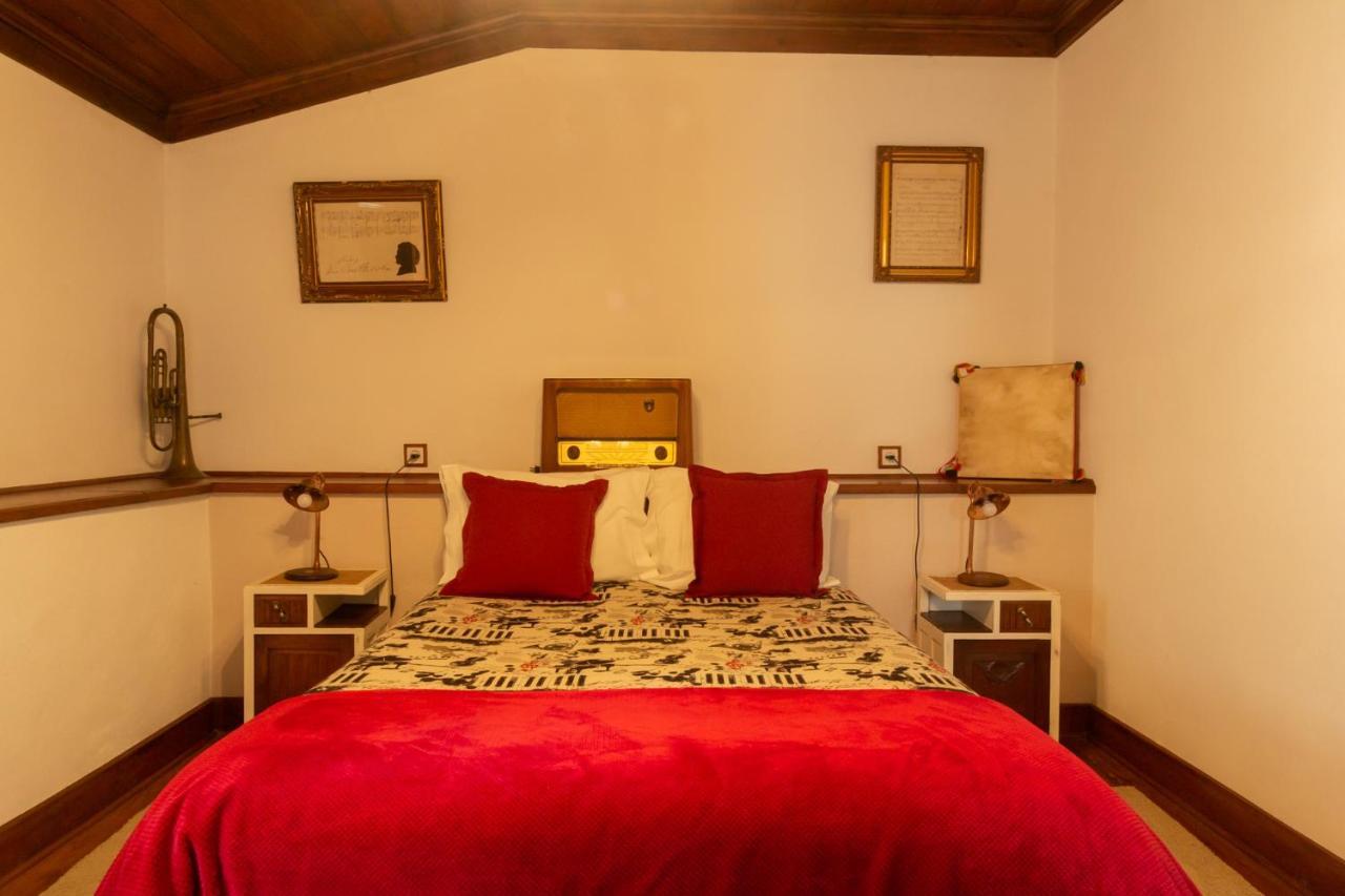 Quintal De Alem Do Ribeiro-Turismo Rural โลซา ภายนอก รูปภาพ