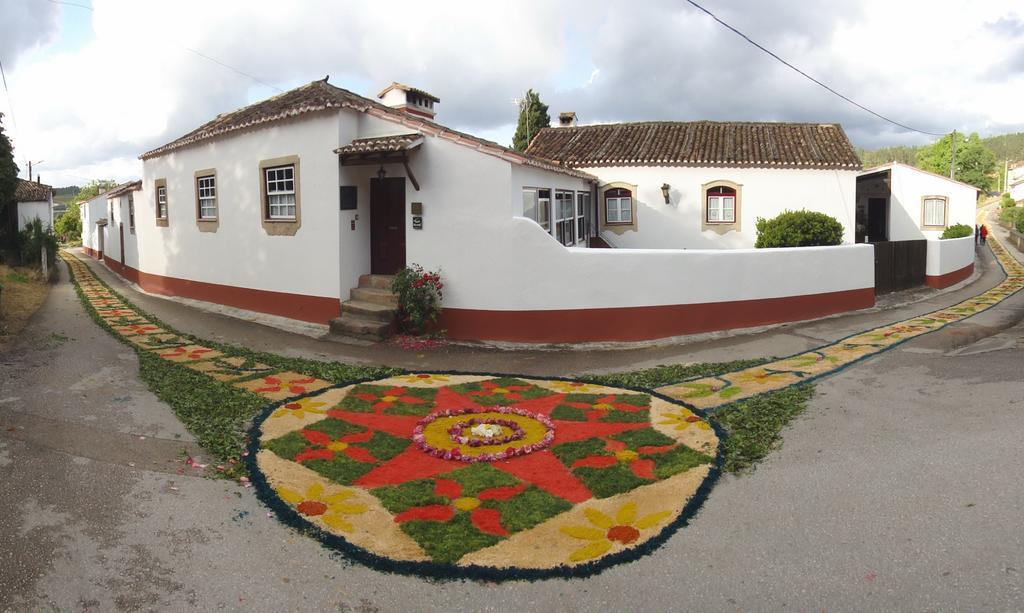 Quintal De Alem Do Ribeiro-Turismo Rural โลซา ภายนอก รูปภาพ