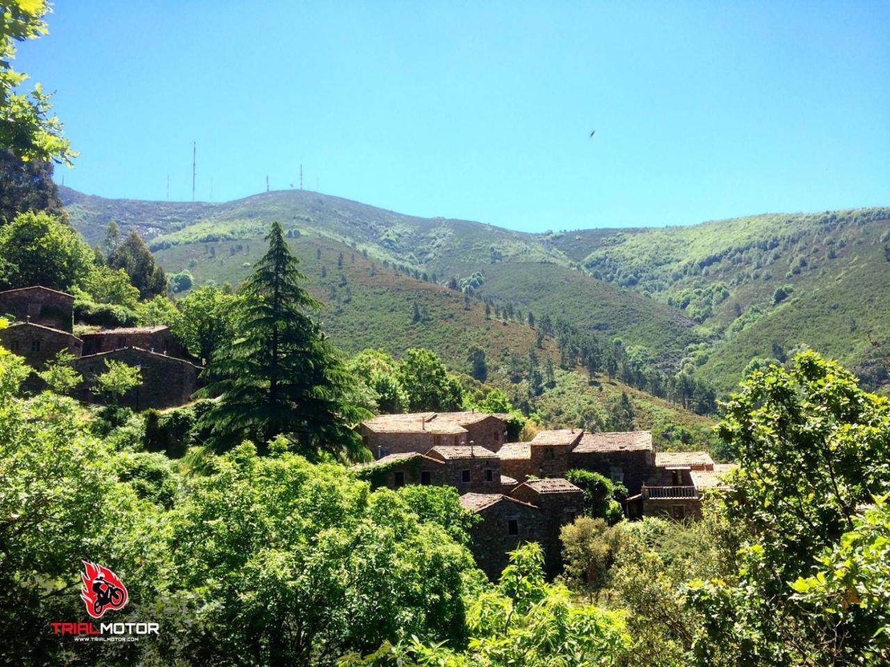 Quintal De Alem Do Ribeiro-Turismo Rural โลซา ภายนอก รูปภาพ