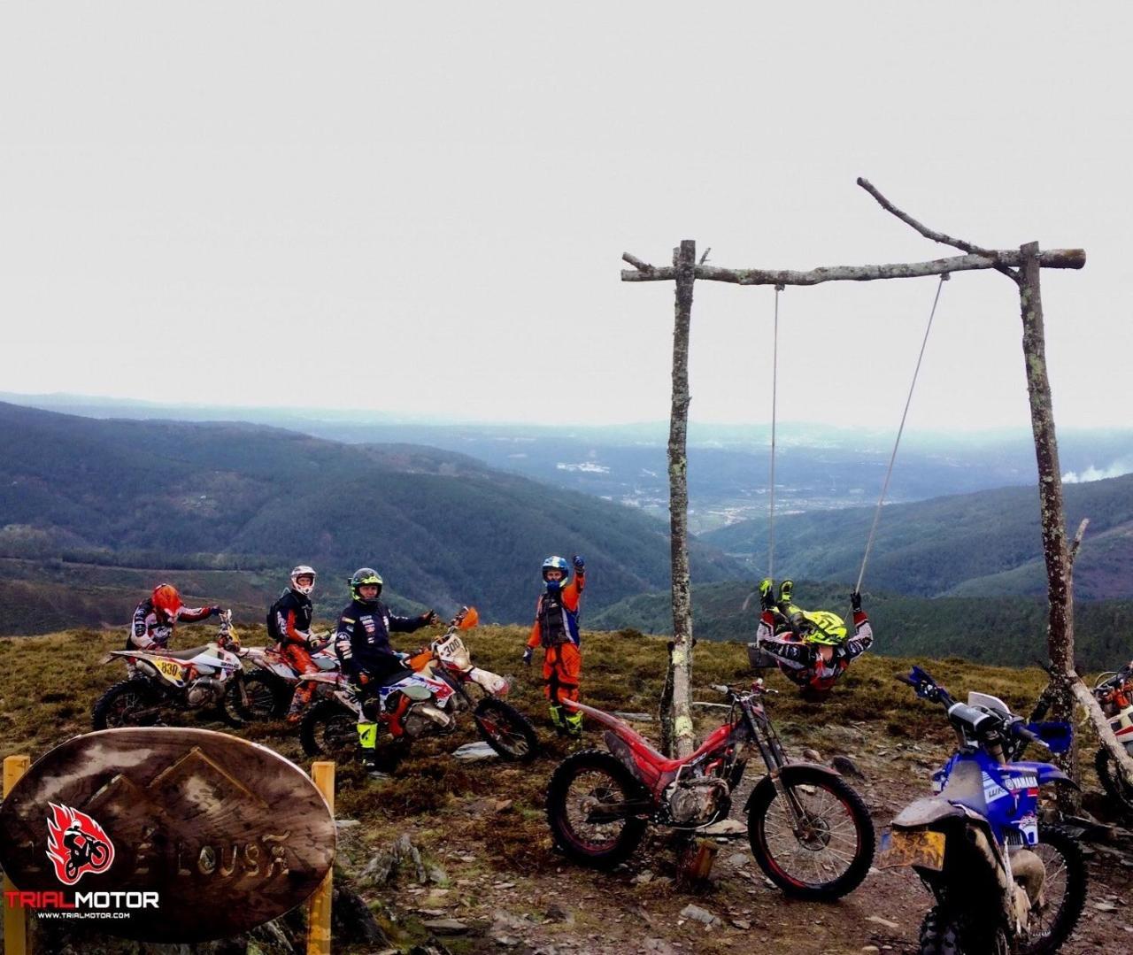 Quintal De Alem Do Ribeiro-Turismo Rural โลซา ภายนอก รูปภาพ
