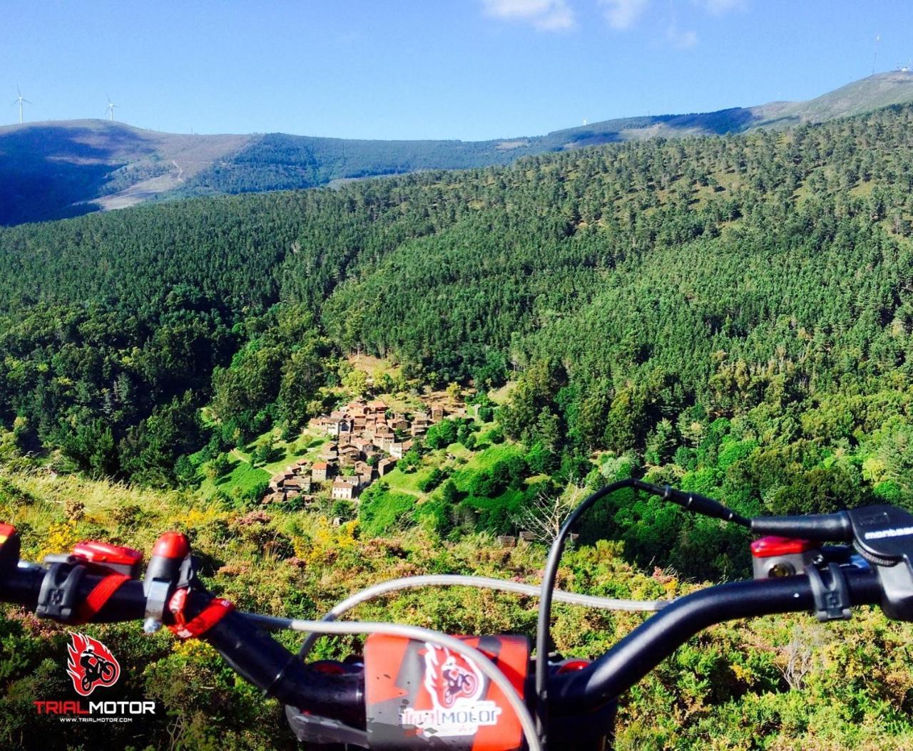 Quintal De Alem Do Ribeiro-Turismo Rural โลซา ภายนอก รูปภาพ